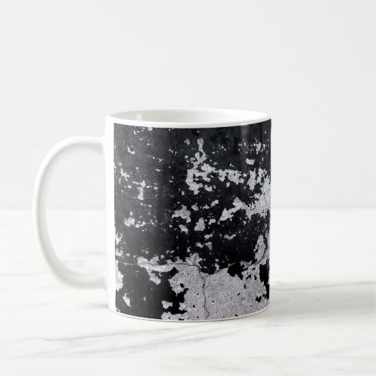 Schwarze Farbe in Chip Kaffeetasse (Links)