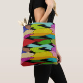 Schwarze Farbe mit Kunstdesign in der Mitte Tasche (Von Nahem)