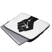 Schwarze Faust ausgelöst - Widerstand Laptopschutzhülle (Vorne Knopf)