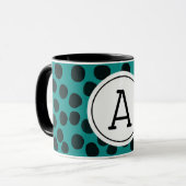 Schwarze Flecken in Wasserfarbe mit Monogramm Tasse (Vorderseite Links)