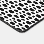 Schwarze Fleckenmuster auf Weiß Schreibtischunterlage (Ecke)