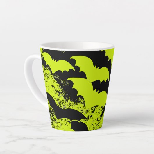 Schwarze Fledermäuse in Fluggelb Milchtasse (Linke Ecke)