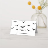 Schwarze Fledermäuse und Niedliches Halloween-Part Platzkarte (Vorderseite)