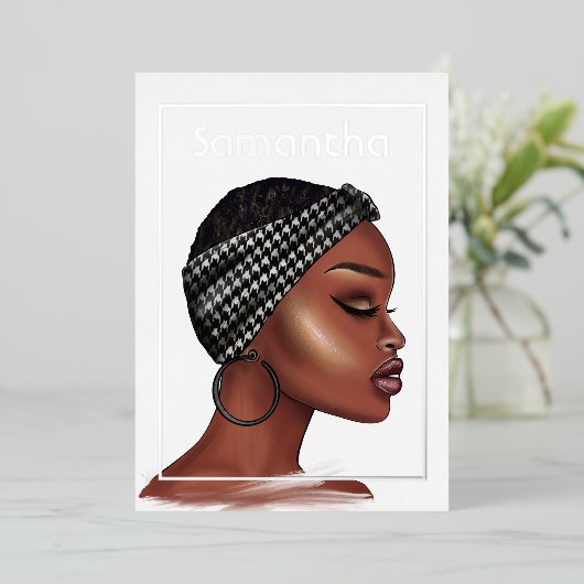 Schwarze Frau Birthday Party Foil Einladung (Stehend vorne)