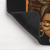 Schwarze Frau gebildet Starker Schwarzer Geschicht Mousepad (Ecke)