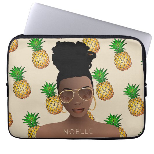 Schwarze Frau, Gold-Shades, Ananas-Muster, Beige Laptopschutzhülle (Vorderseite)