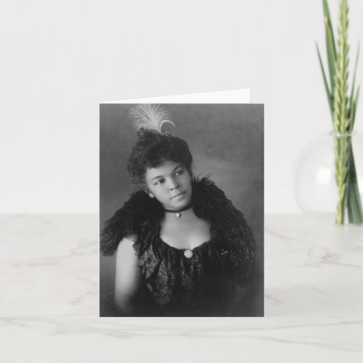 Schwarze Frau mit Herzklammer Karte (Vorderseite)