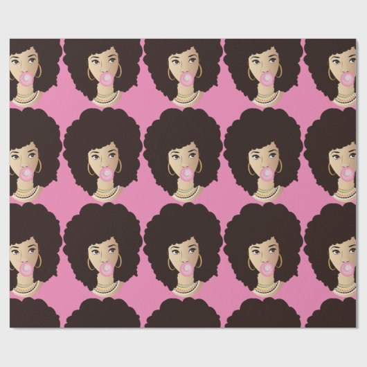 Schwarze Frau, Naturhaare, rosa Bubblegum, rosa Geschenkpapier (Flach)
