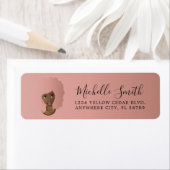 Schwarze Frau, rosa Naturhaar Afro (Insitu)