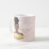 Schwarze Frau, tropisches Gold Leaf & Shades, rosa Kaffeetasse (Vorderseite Links)