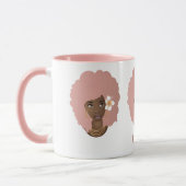 Schwarze Frauen mit rosa Afro, Bubblegum und Blume Tasse (Links)