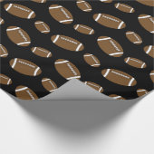 Schwarze Fußbälle Geschenkpapier (Ecke)