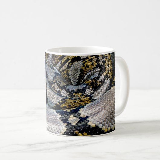 Schwarze, gelbe und graue Python Kaffeetasse (VorderseiteRechts)