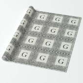 Schwarze Geometrie und Creme-Monogramm Geschenkpapier (Ungerollt)