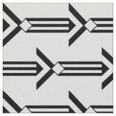 Schwarze geometrische Pfeile auf weißem Gewebe Stoff (Nahaufnahme)