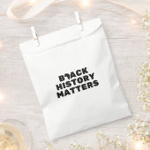 Schwarze Geschichte spielt eine Rolle Geschenktütchen (Ausgeschnitten)