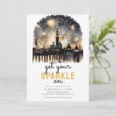 Schwarze goldene Feuerwerke Neujahrsfeier Einladung (Stehend Vorderseite)