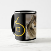 schwarze Goldwolf-Frequenz-Tasse Tasse (Vorderseite Links)