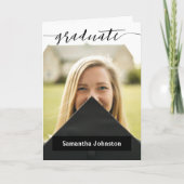 Schwarze Graduate Script Modernes Foto Einladung (Vorderseite)