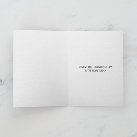 schwarze Graduierkappe mit Tassel im Himmel Karte (Innenseite)