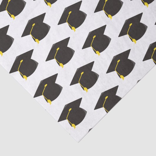 Schwarze Graduierungskappe mit weißem Hintergrundg Seidenpapier (Ausschnitt)