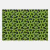 Schwarze Graduierungsklappen über grünes Gras Geschenkpapier Set (Vorderseite 3)