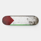 Schwarze Grunge-Palästinenserflagge Skateboard (Horizontal)