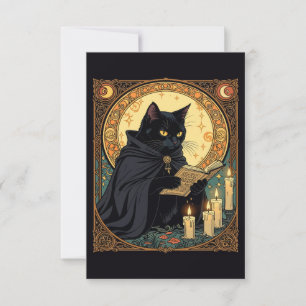 Schwarze Halloween-Katze beim Lesen eines Buches Einladung