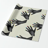 Schwarze Hände mit lackierten Nägeln Geschenkpapier (Ungerollt)