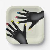 Schwarze Hände mit lackierten Nägeln Pappteller (Vorderseite)