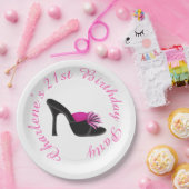 Schwarze Heelse Schuhe mit schwarzen Polka-Punkten Pappteller (Party)