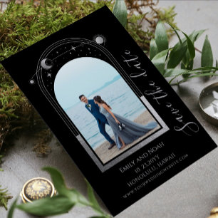 Schwarze himmlische Hochzeitsankündigung mit Silbe Save The Date