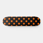Schwarze Hintergründe Orange Polka Dots Skateboard (Horizontal)
