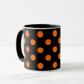Schwarze Hintergründe Orange Polka Dots Tasse (Vorderseite Links)