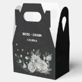 Schwarze Hochzeit mit romantischen weißen Blume Geschenkschachtel (Geöffnet)