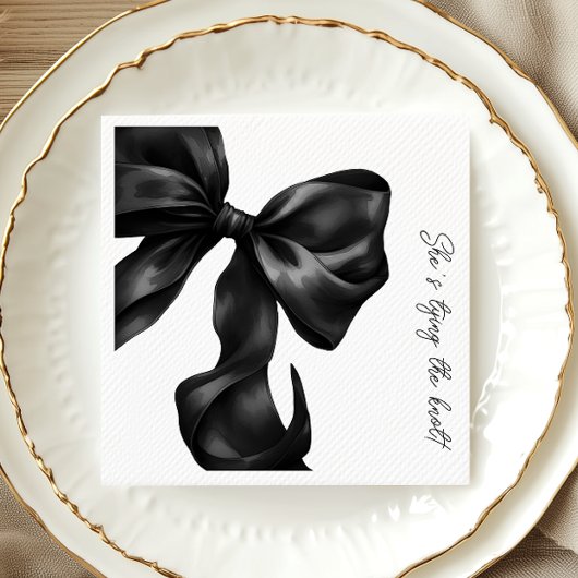 Schwarze Hochzeitsdusche mit Schleife Serviette