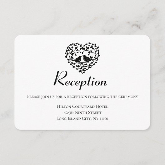 Schwarze Hochzeitssaison Lovebirds Blumenherz Begleitkarte (Vorderseite)