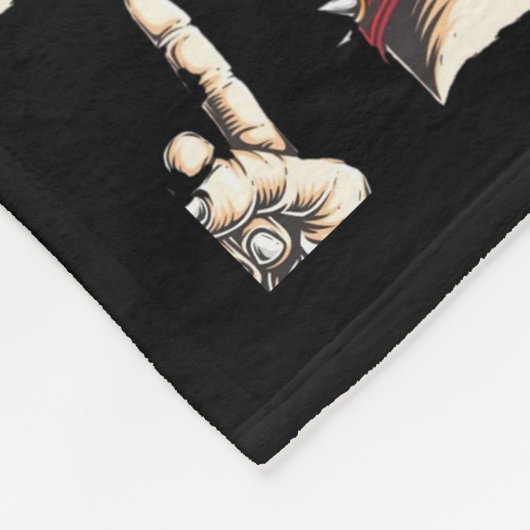 Schwarze Horns auf Fleecedecke (Ecke)