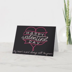 Schwarze Karte mit dem schönen Valentinstag