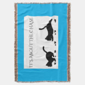 Schwarze Kätzchen werfen Decken maßgeschneidert. (Vorderseite Vertikal)