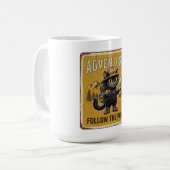 Schwarze Katze Abenteuer Explorer Design Kaffeetasse (Vorderseite Links)