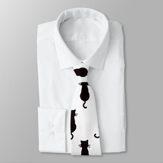 Schwarze Katze Abgeschieden auf weißem Polka Dot M Krawatte (Gebunden)