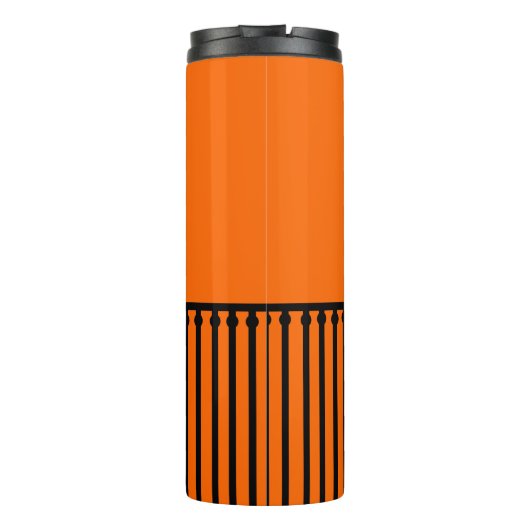 Schwarze Katze auf dem Zaun Moon Orange aufgetrage Thermosbecher (Rückseite)