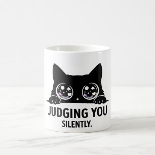 Schwarze Katze beurteilt dich schweigend Lustige Kaffeetasse