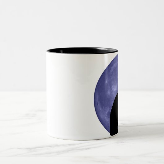 Schwarze Katze, blauer Mond Zweifarbige Tasse (Mittel)