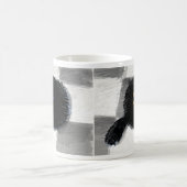 Schwarze Katze, die oben schaut Kaffeetasse (Mittel)