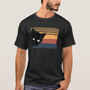 Schwarze Katze gegen einen Retro-Vintagen Sonnenun T-Shirt