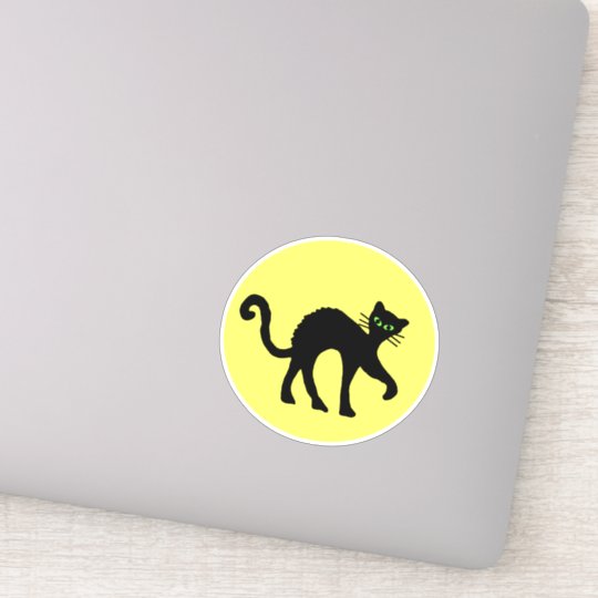 Schwarze Katze Grune Augen Angeschoben Gelber Mond Aufkleber Zazzle De