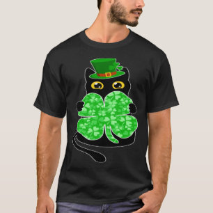 Schwarze Katze hält C Shamrock St Patricks Day 202 T-Shirt