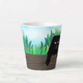 Schwarze Katze hängt, Milchtasse (Vorderseite)